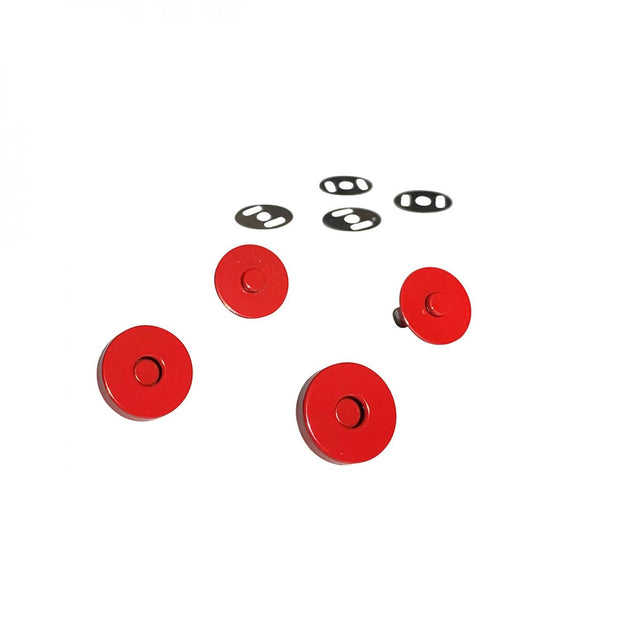 Magnetic Snaps Red