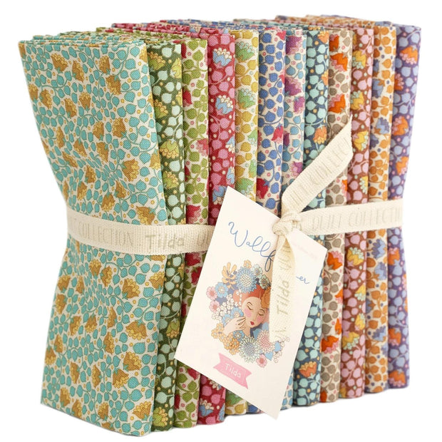 Wallflower Fat Quarter Bundle Bellflower