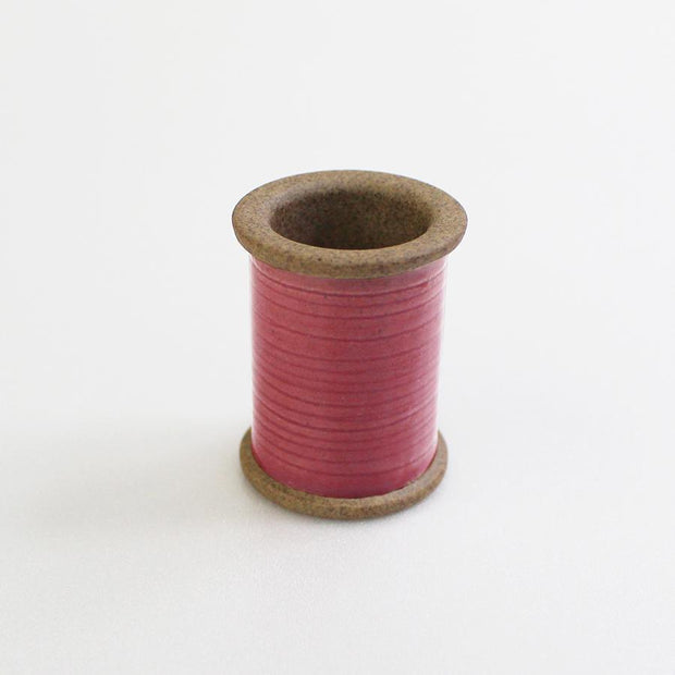 Magnetic Spool of Hasami Ware Pink