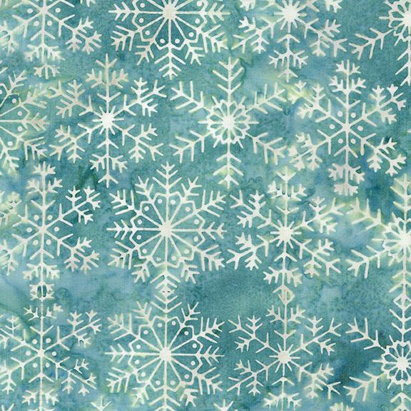 Winter Park Large Snowflake Light Bermuda